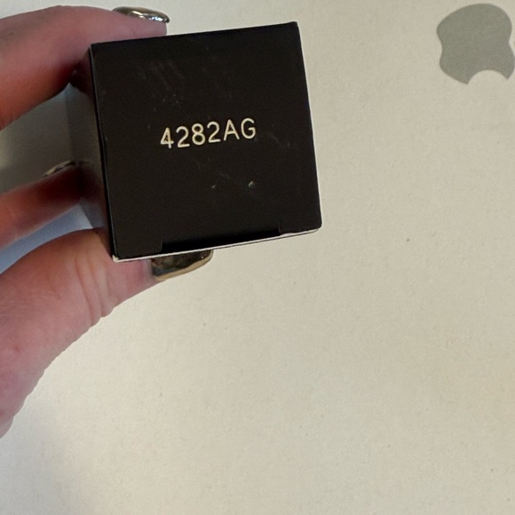 NWT NARS Natural Radiant Yukon Longwear Foundation - Picture 6 of 10